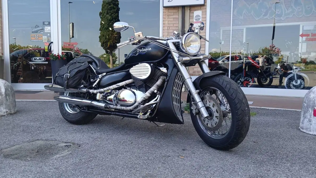 Suzuki VL 800 Intruder Volusia (2000 - 04)