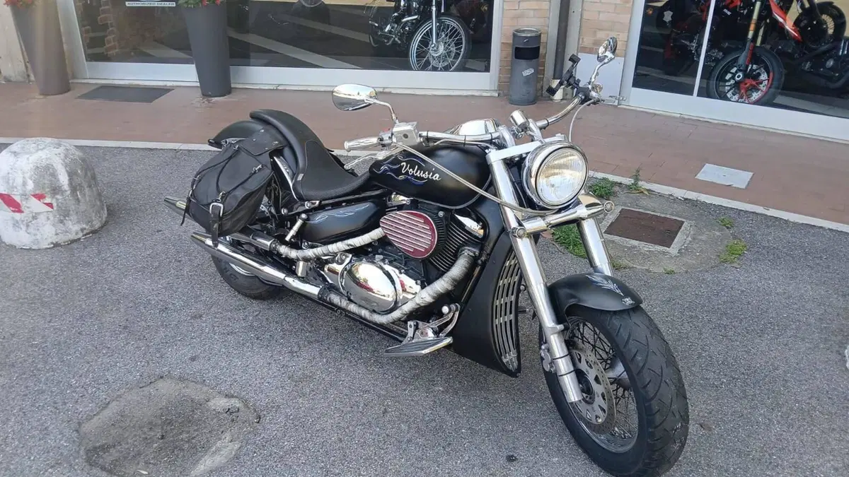 Suzuki VL 800 Intruder Volusia (2000 - 04) (3)