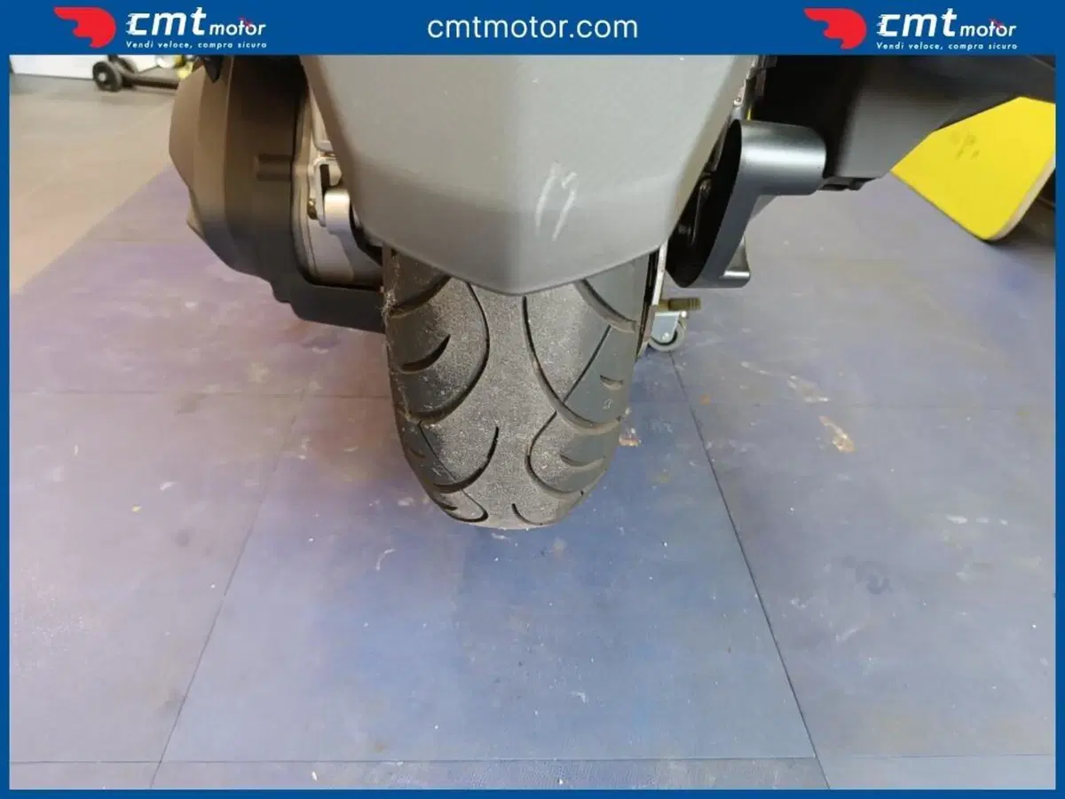 Sym Cruisym 300 (2017 - 20) (14)
