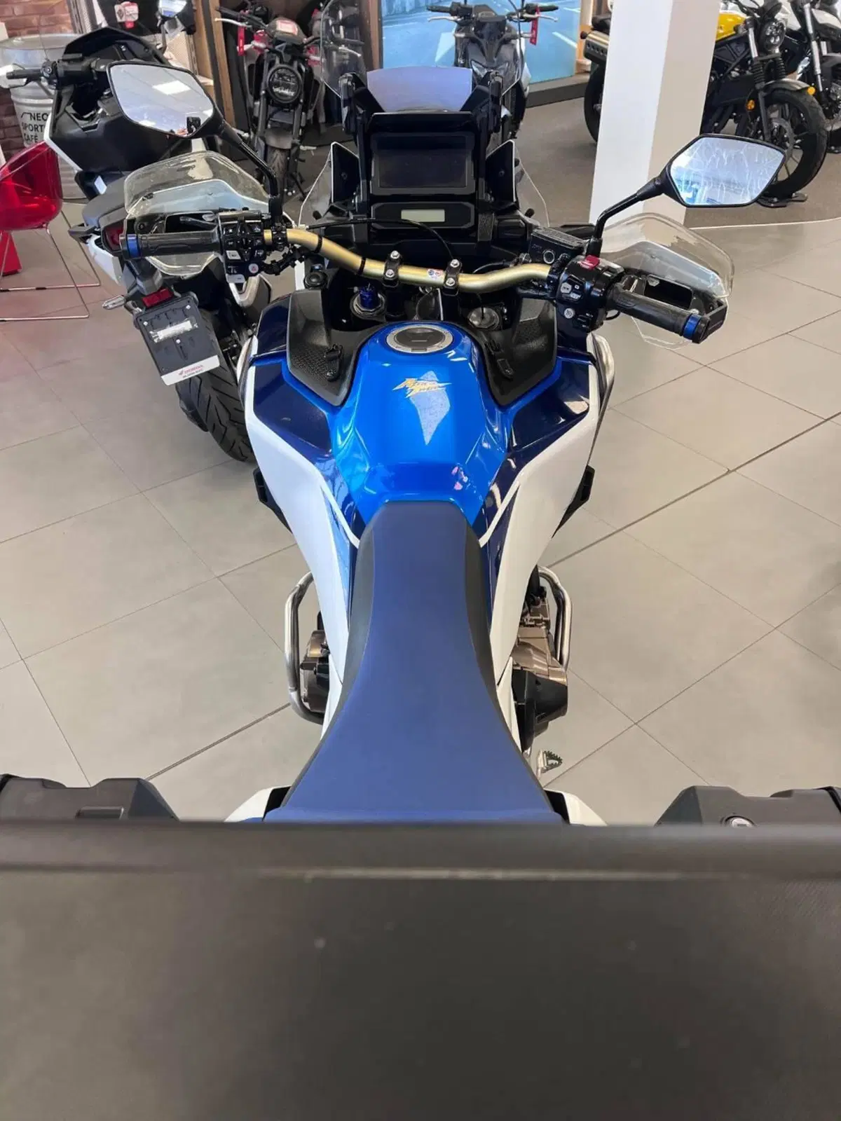 Honda Africa Twin CRF 1100L Adventure Sports DCT (2022 - 23) (4)