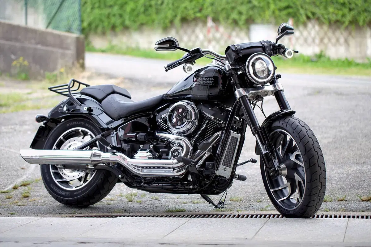 Harley-Davidson Sport Glide (2021 - 25) (2)