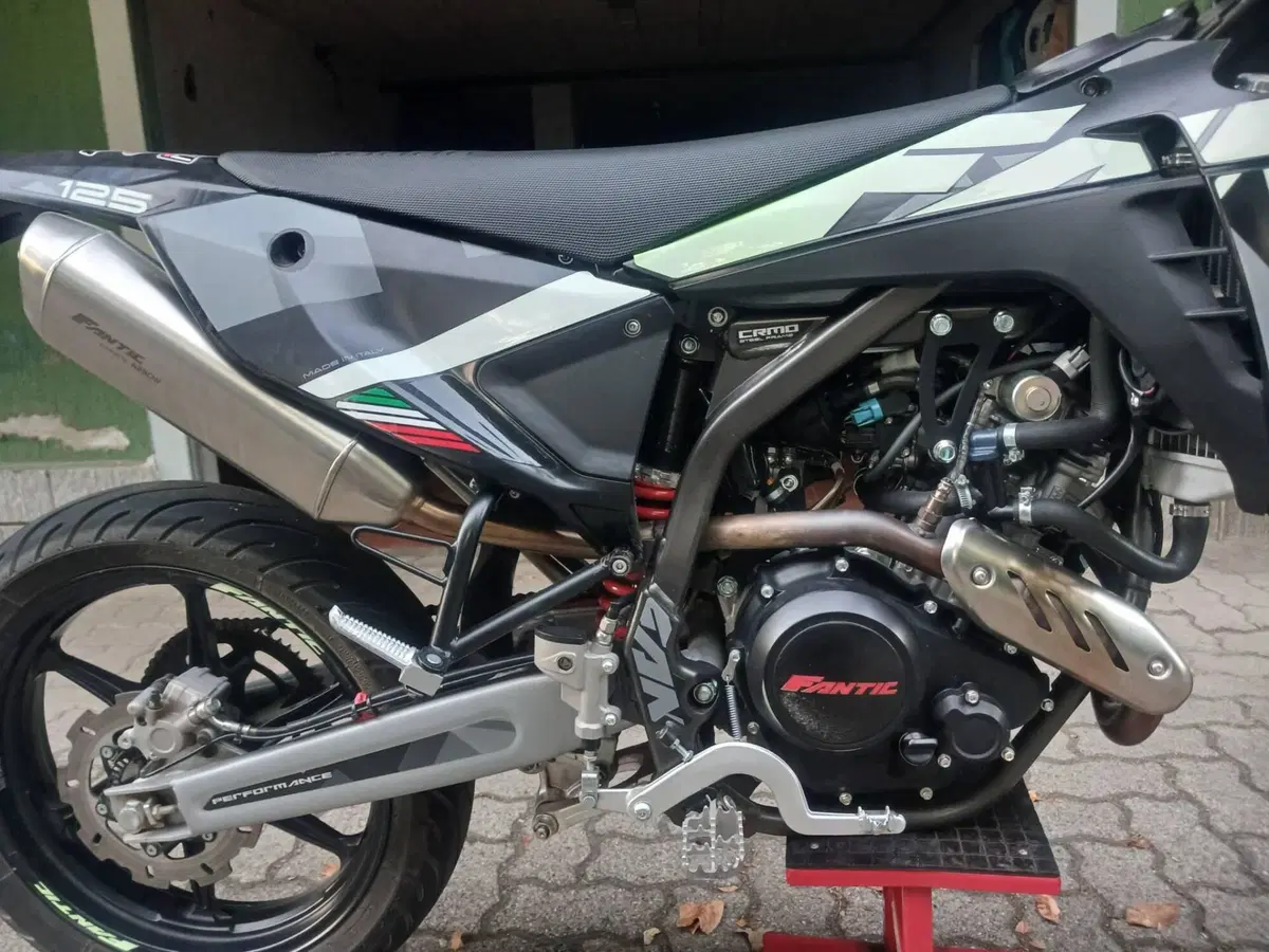 Fantic Motor XMF 125 Performance (2025 - 26) (3)