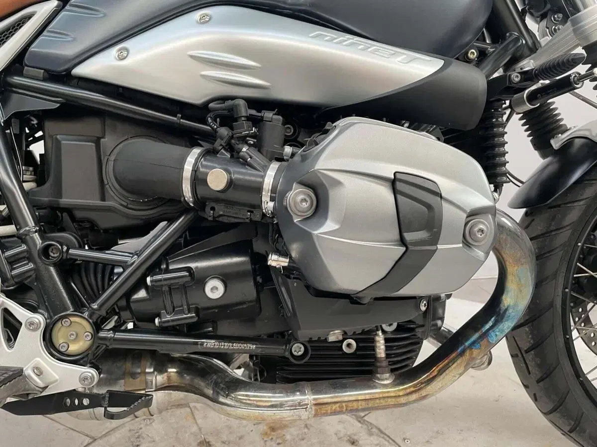 Bmw R nineT 1200 Scrambler (2016 - 20) (3)