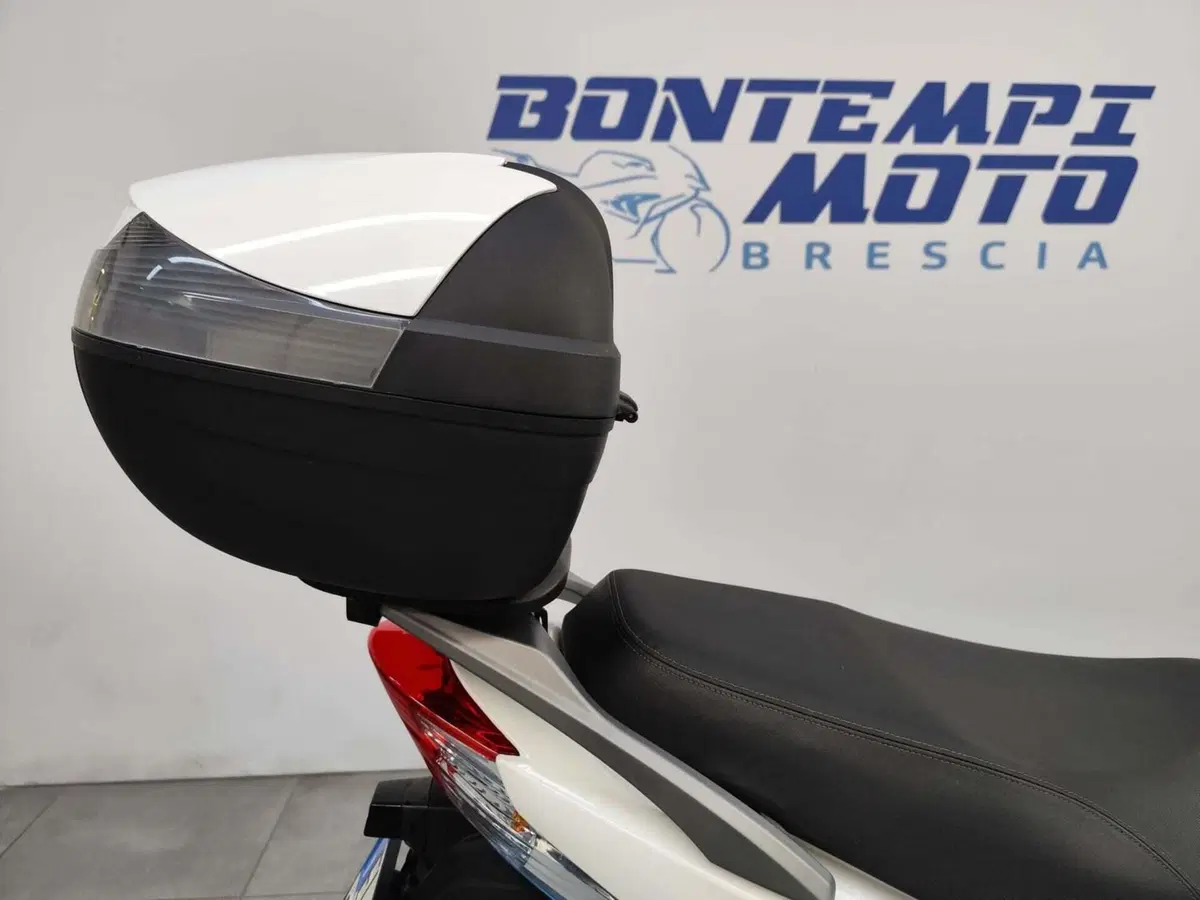 Kymco Agility 150i R16 + ABS (2017 - 20) (12)