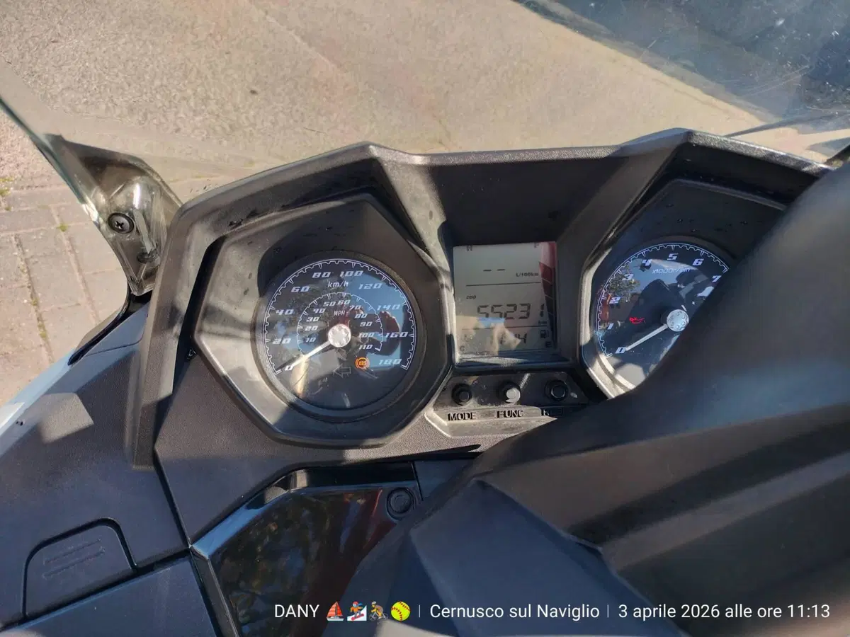 Kymco Downtown 350i ABS (2015 - 17) (3)