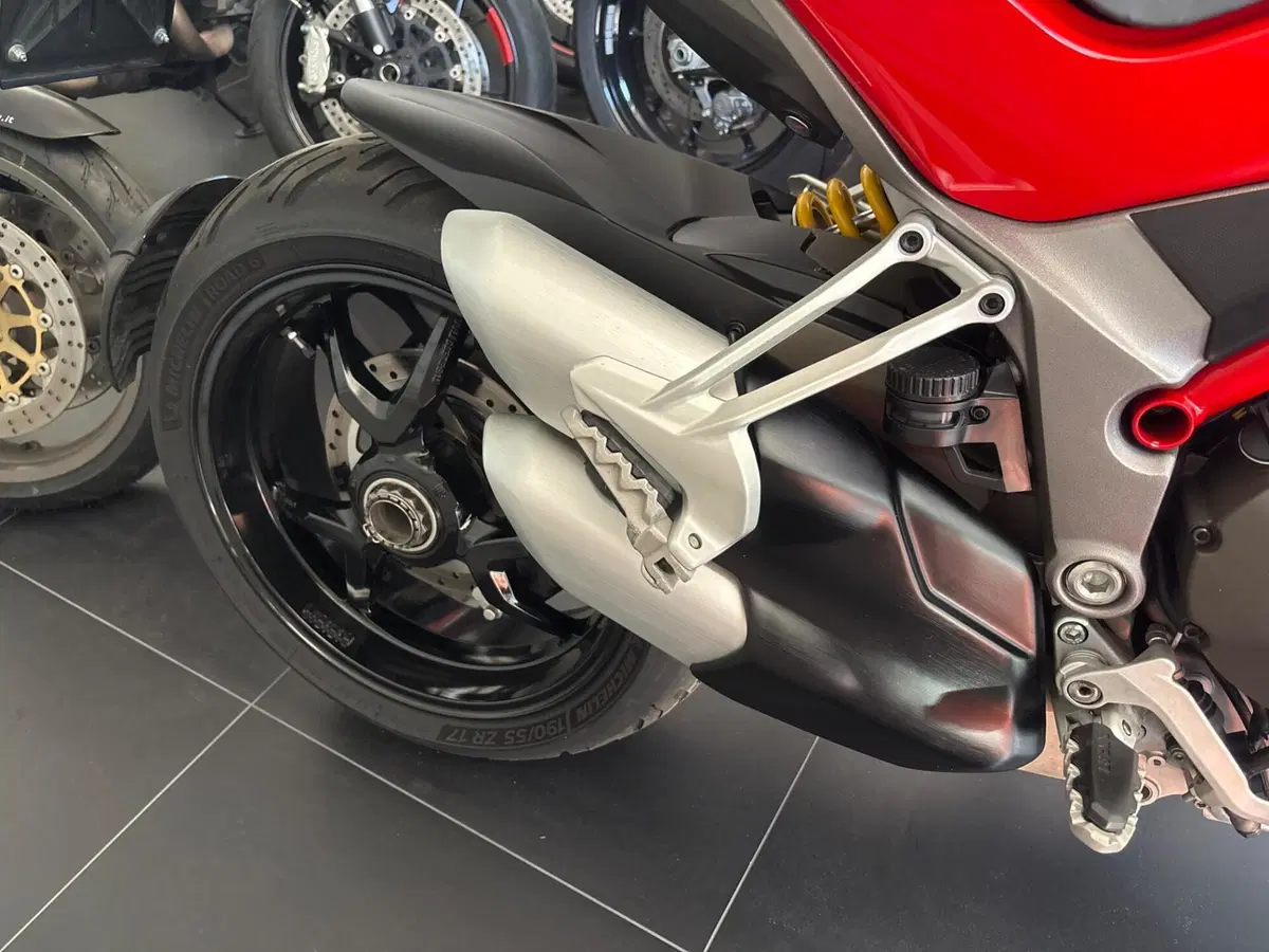 Ducati Multistrada 1200 S (2015 - 17) (2)