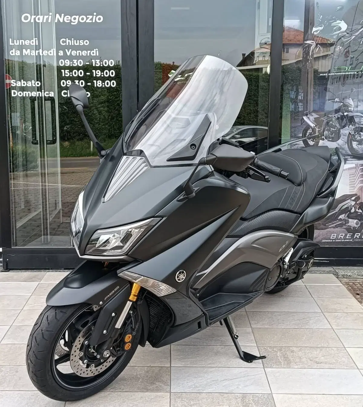 Yamaha T-Max 530 Iron Max ABS (2014 - 17) (5)