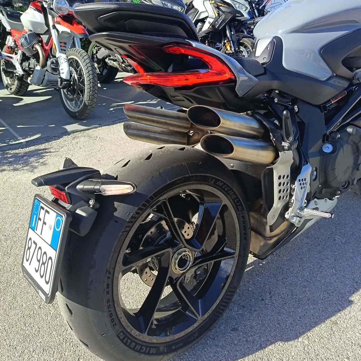 MV Agusta Brutale 1000 RS (2022 - 26) (11)