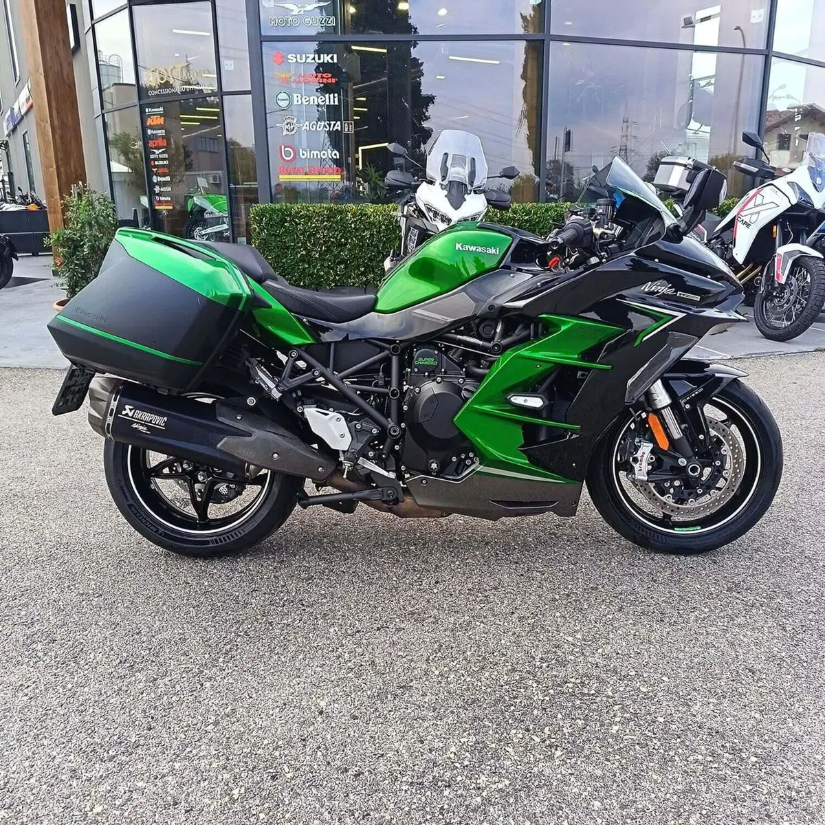Kawasaki Ninja H2 SX SE Performance (2022) (3)