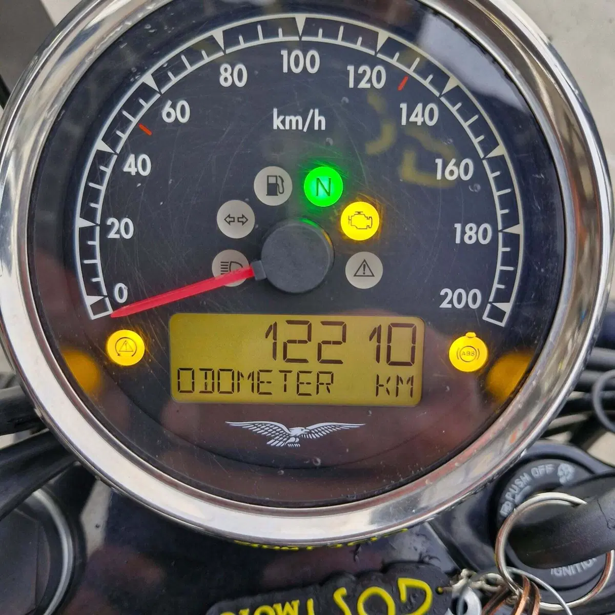 Moto Guzzi V9 Roamer (2021 - 24) (14)