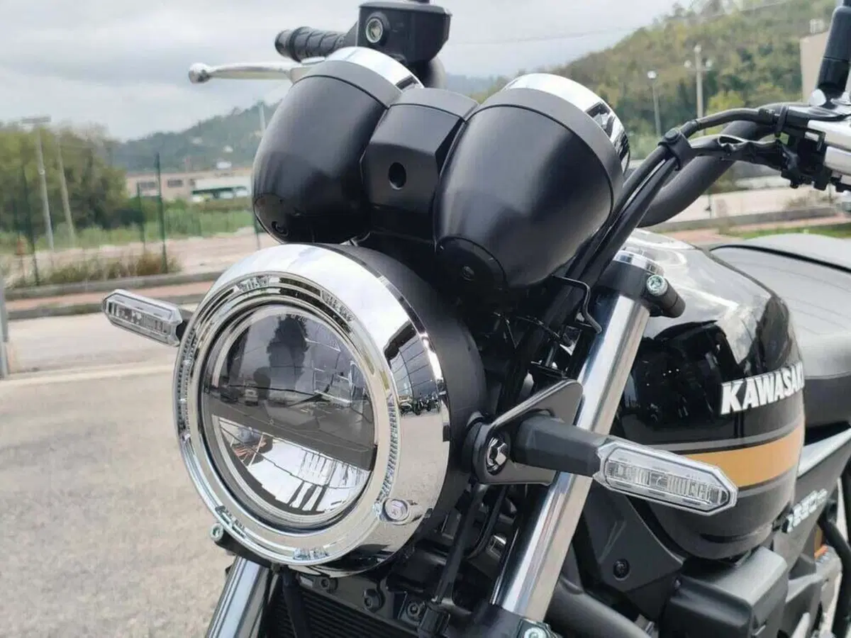 Kawasaki Z 650 RS (2025 - 26) (3)