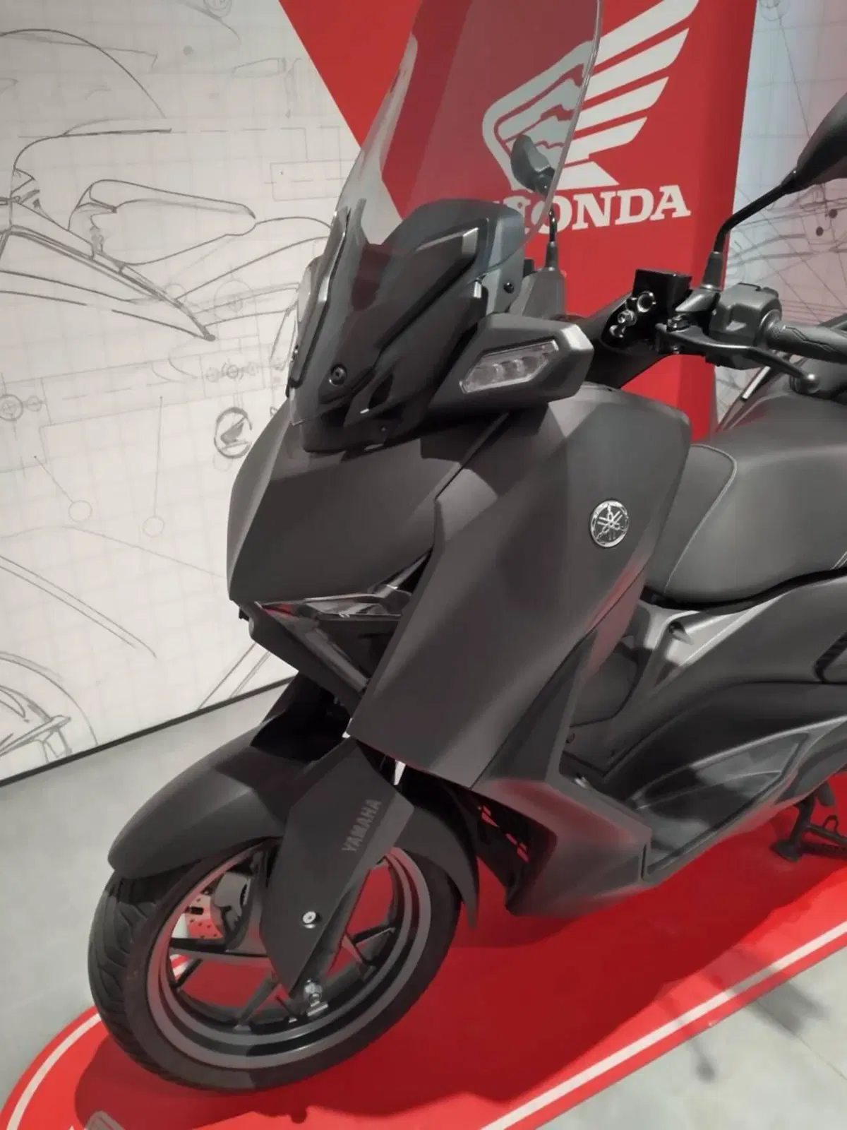 Yamaha X-Max 300 (2021 - 24) (3)