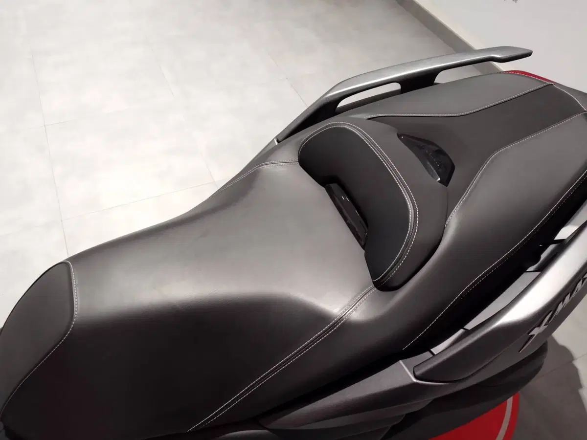 Yamaha X-Max 300 (2021 - 24) (6)