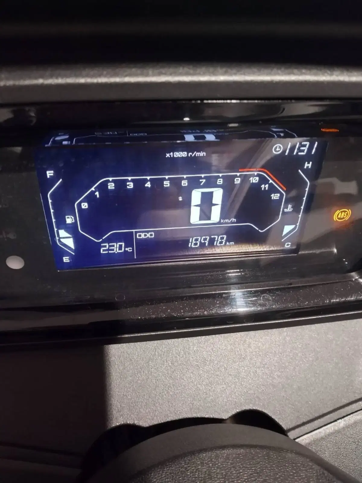 Yamaha X-Max 300 (2021 - 24) (9)
