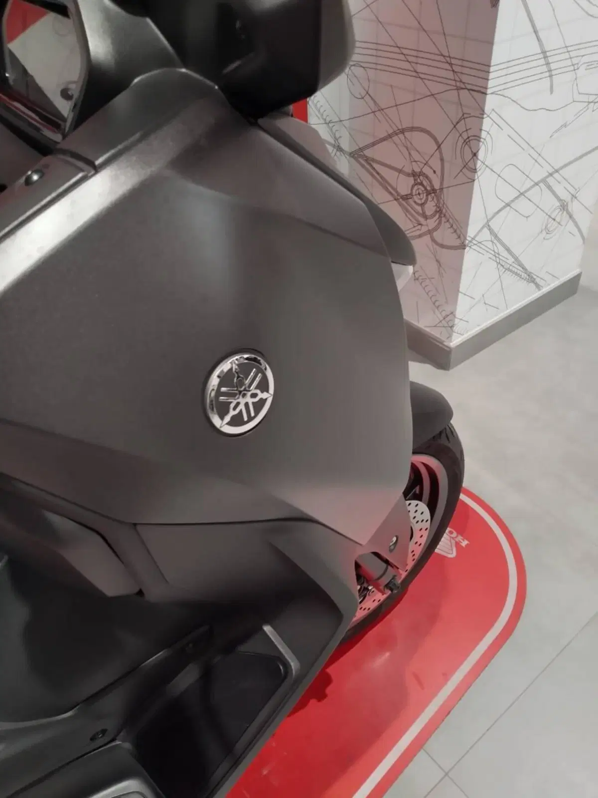 Yamaha X-Max 300 (2021 - 24) (11)