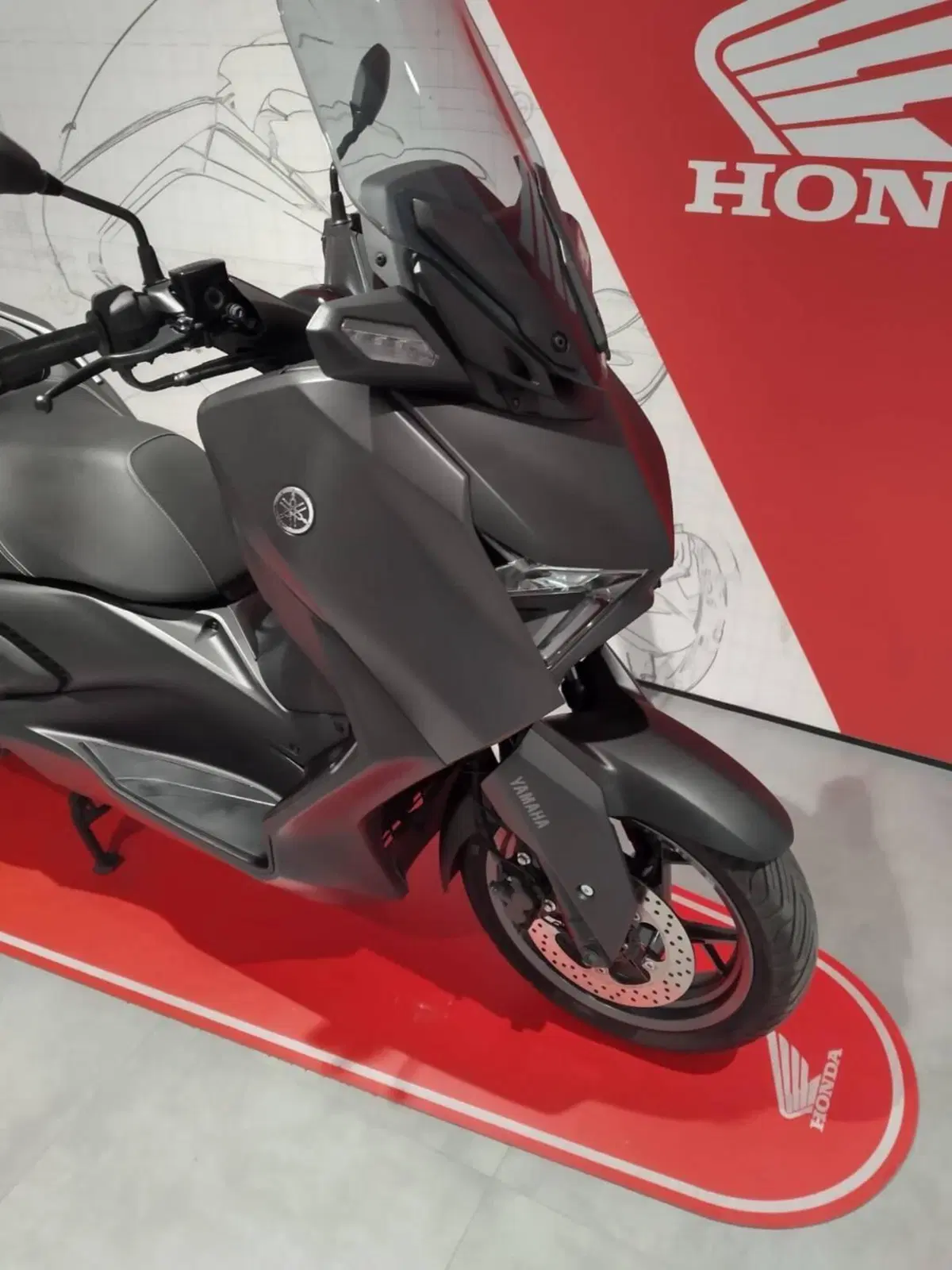 Yamaha X-Max 300 (2021 - 24) (13)
