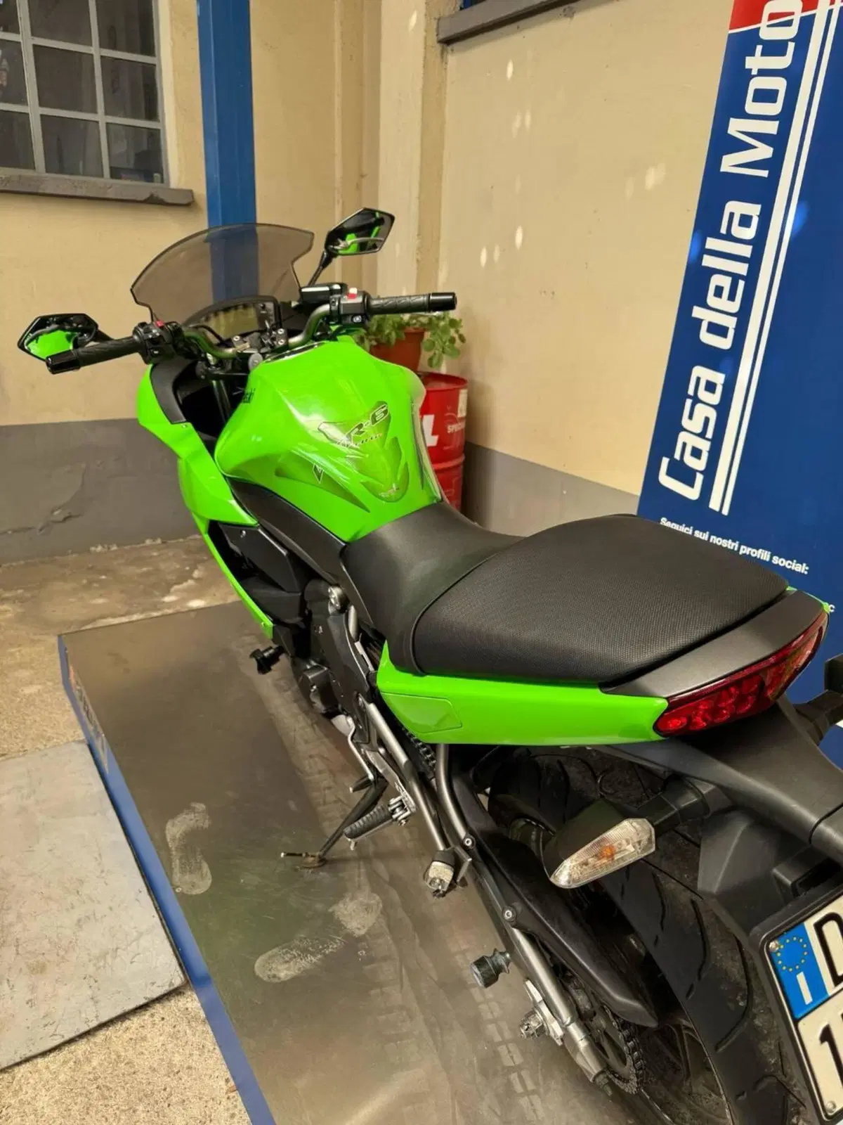 Kawasaki ER-6F (2009 - 11) (10)