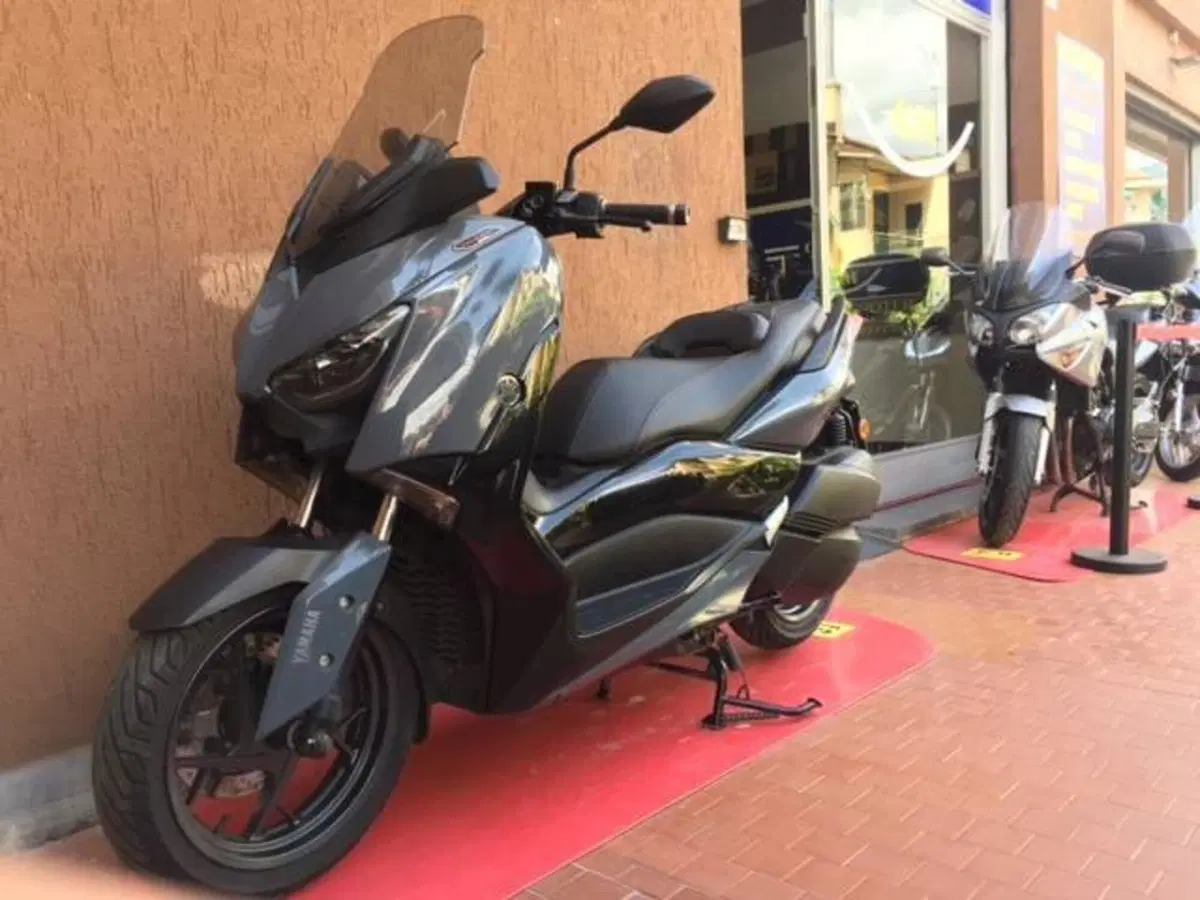 Yamaha X-Max 300 Tech Max (2021 - 24)