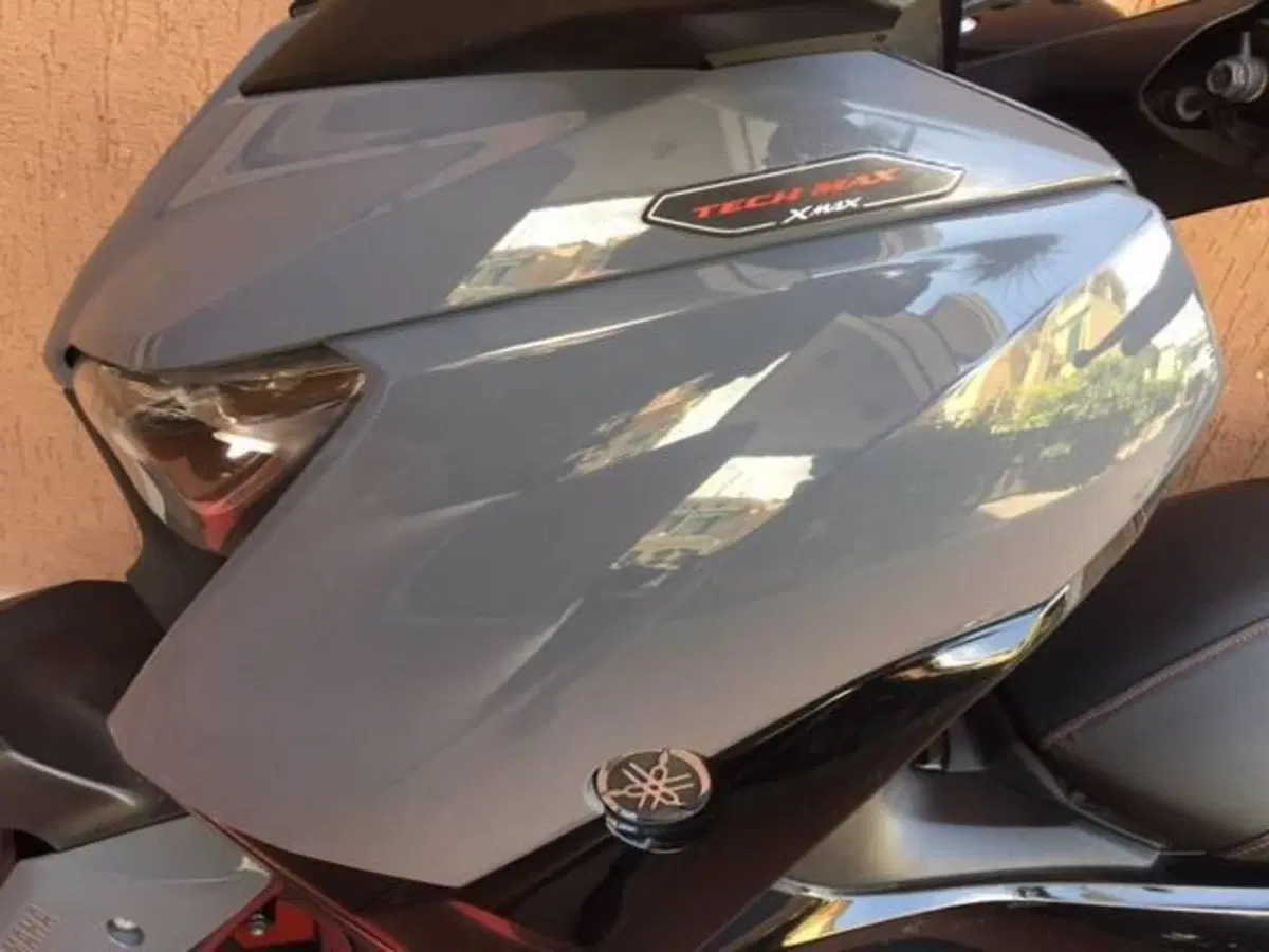 Yamaha X-Max 300 Tech Max (2021 - 24) (2)