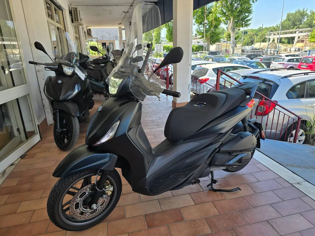 Piaggio Beverly 300 S ABS-ASR (2021 - 25) (4)