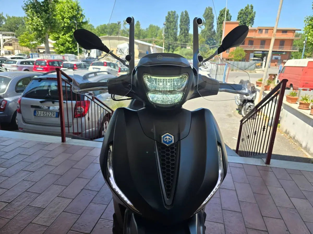 Piaggio Beverly 300 S ABS-ASR (2021 - 25) (7)