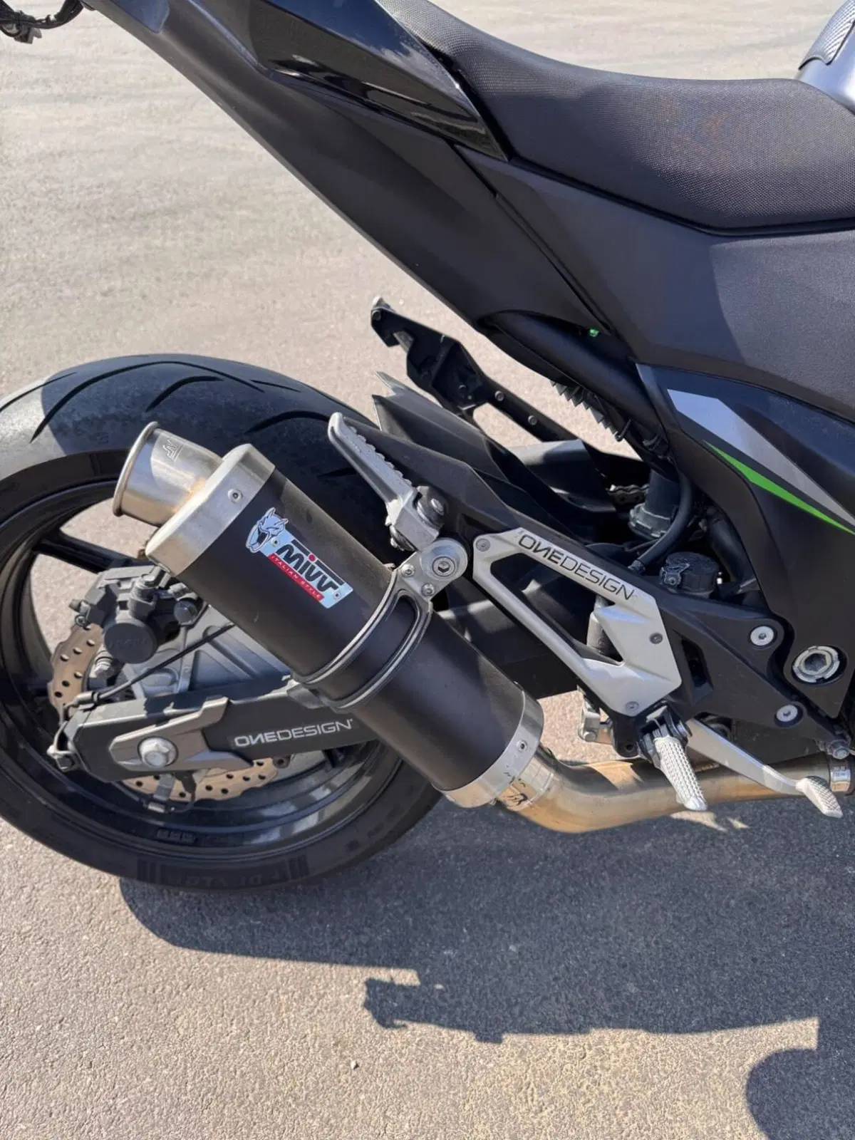 Kawasaki Z 800 e ABS (2012 - 16) (4)