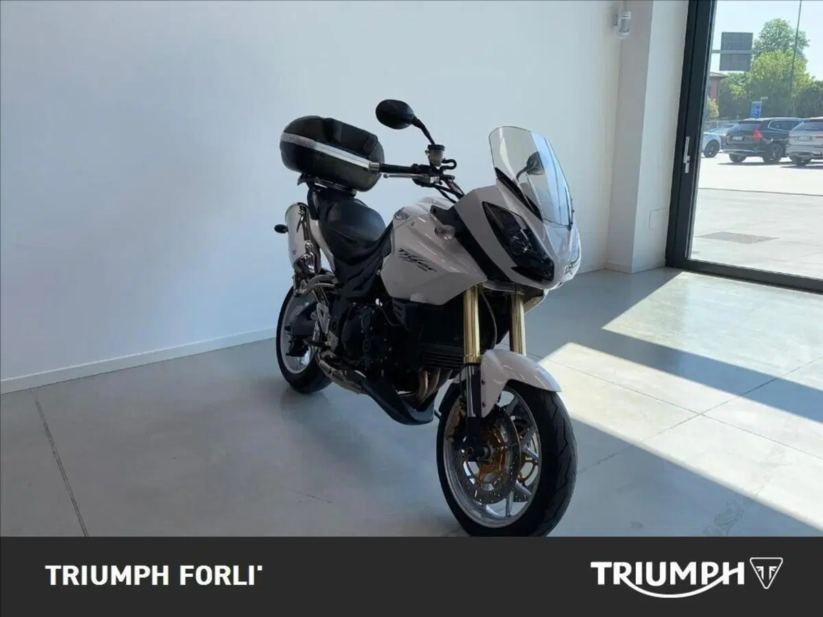 Triumph Tiger 1050 ABS (2006 - 12) (2)