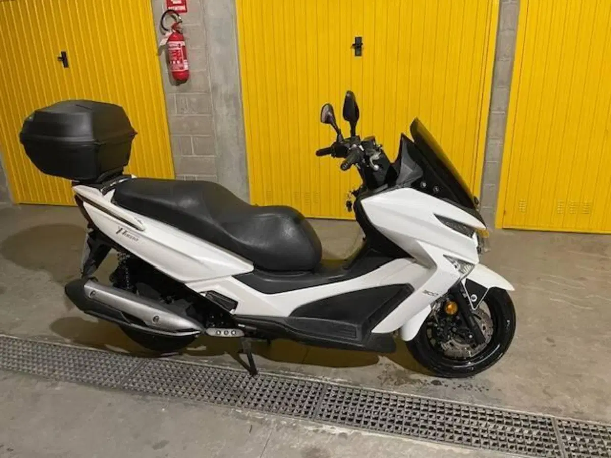 Kymco X-Town 300i ABS (2016 - 20)