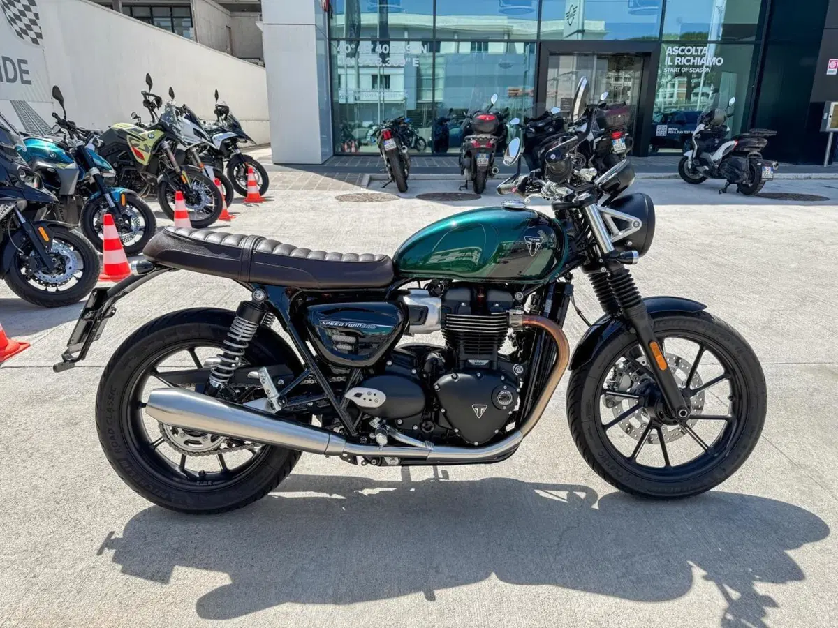 Triumph Speed Twin 900 (2023 - 24) (6)