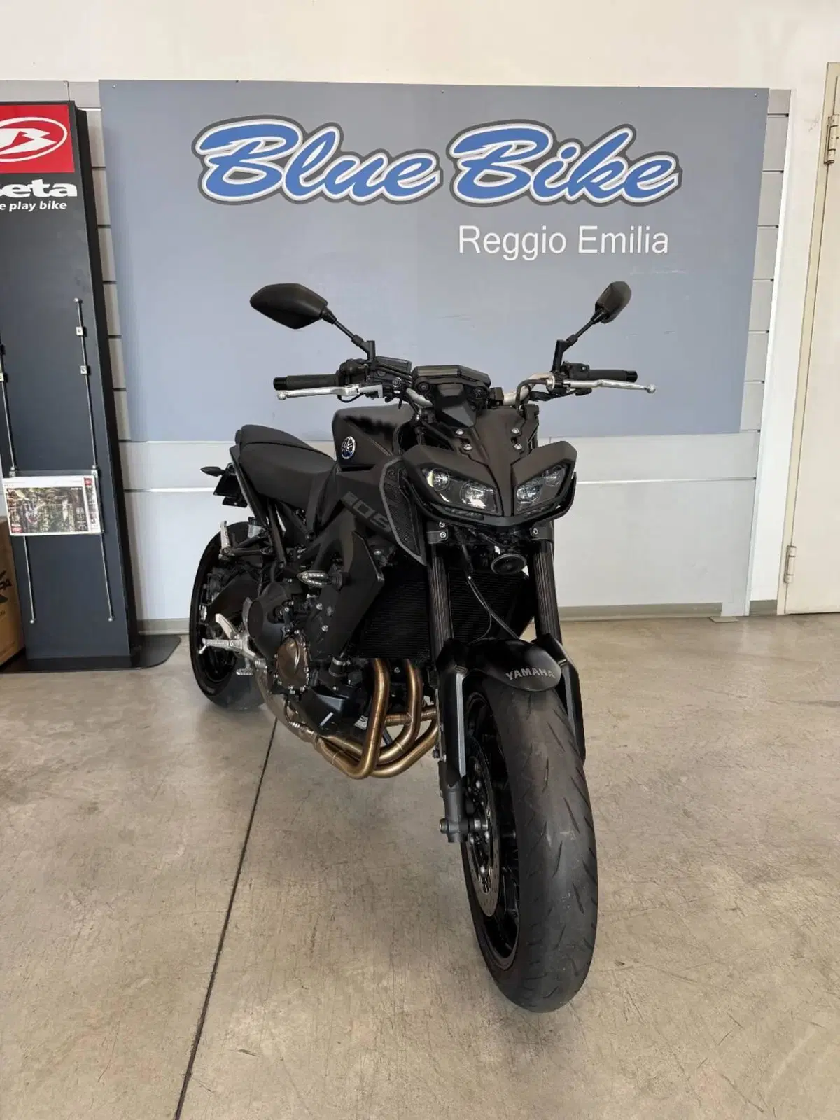 Yamaha MT-09 (2017 - 20) (3)