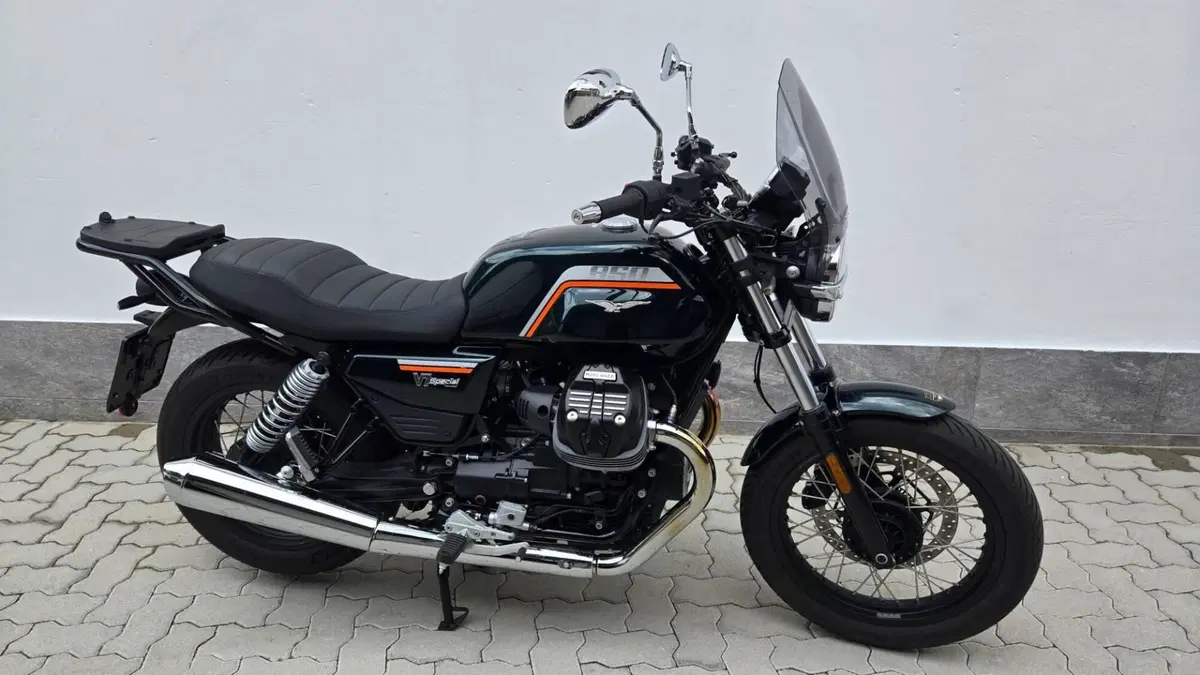 Moto Guzzi V7 Special (2025 - 26)