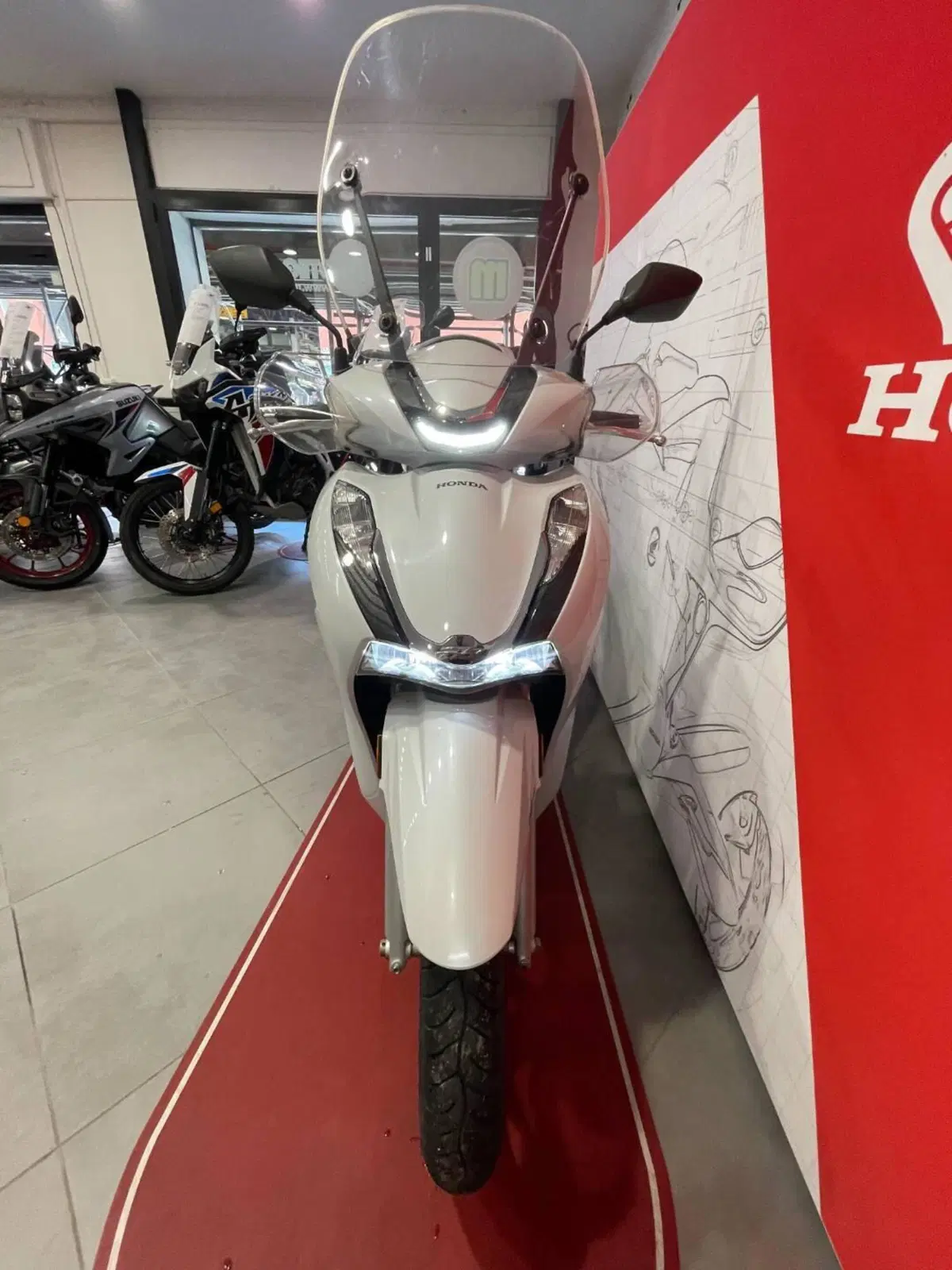 Honda SH 350 (2021 - 24) (3)
