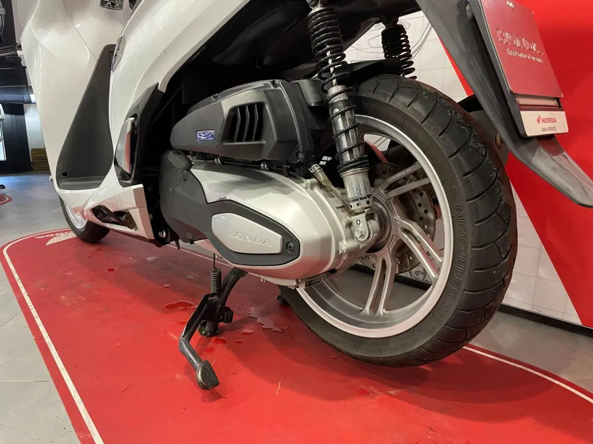 Honda SH 350 (2021 - 24) (12)