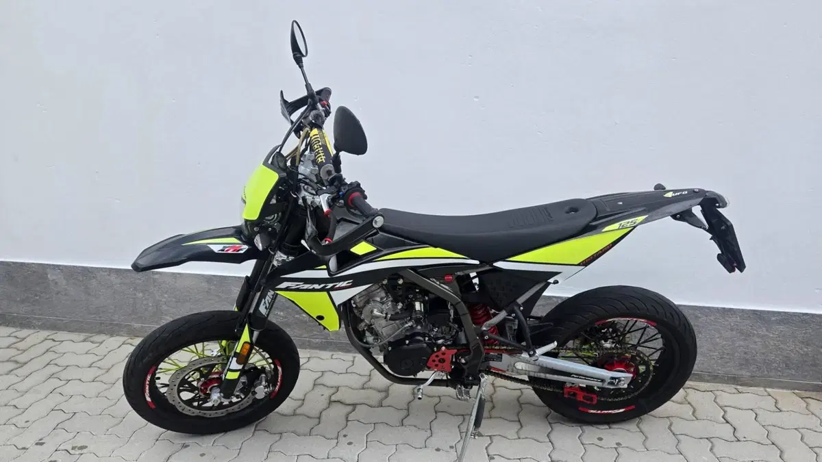 Fantic Motor Motard 125 Performance 4t (2020) (5)