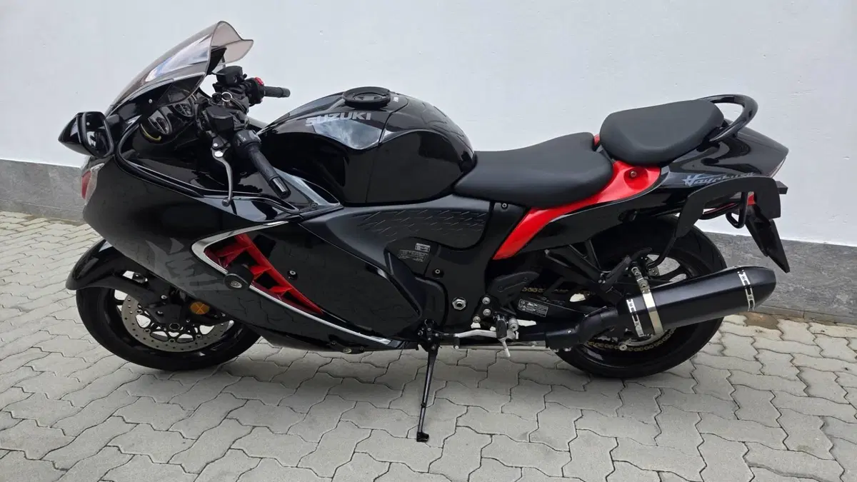 Suzuki GSX 1300 R Hayabusa (2021 - 24) (5)