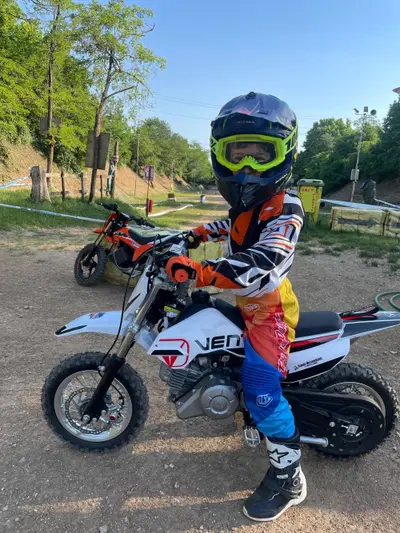 VENT MOTO  e  JUNIORCROSSACADEMY