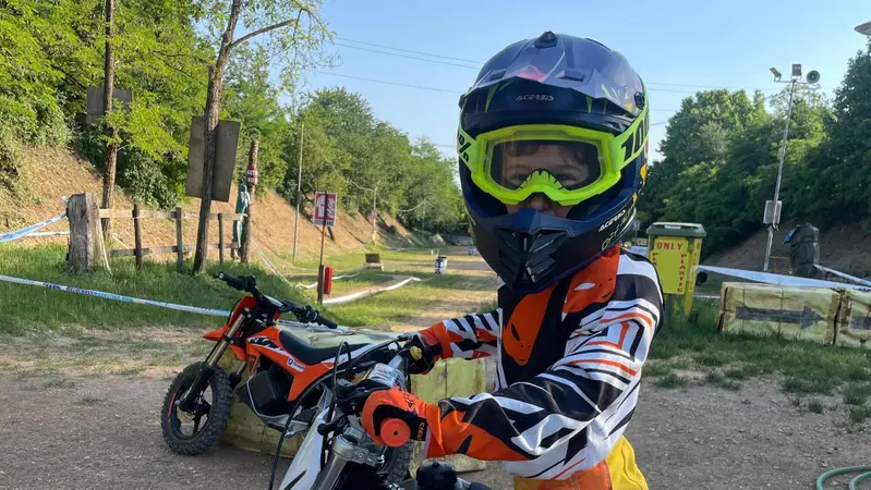 VENT MOTO  e  JUNIORCROSSACADEMY