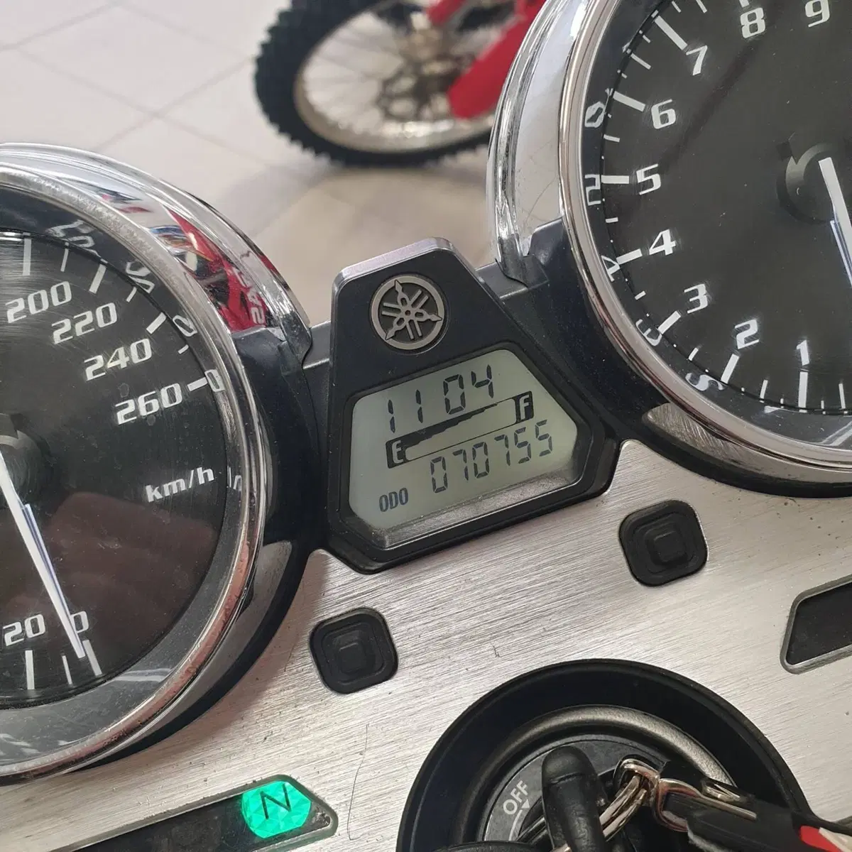 Yamaha XJR 1300 (2006 - 14) (3)
