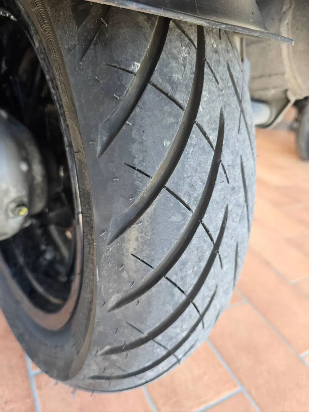 Kymco Xciting 400i S TCS (2021 - 24) (10)