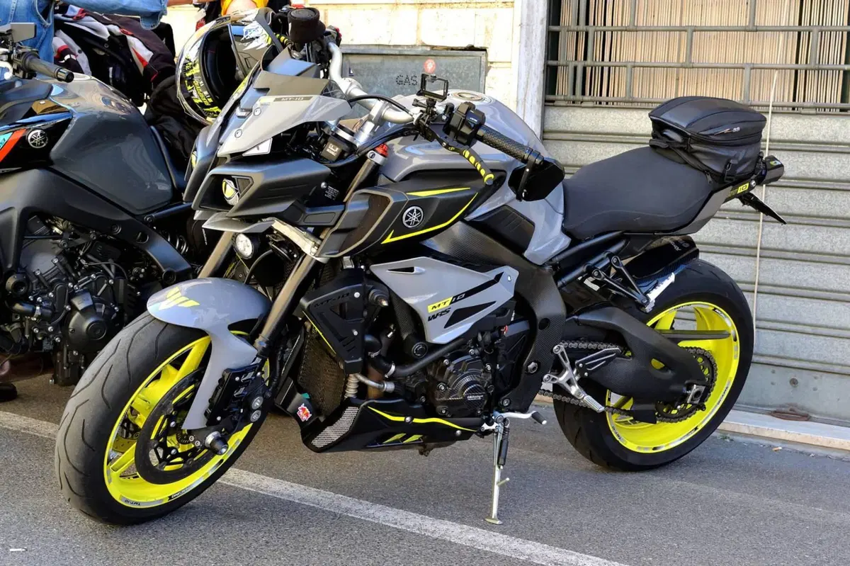 Yamaha MT-10 ABS (2016 - 17) (2)