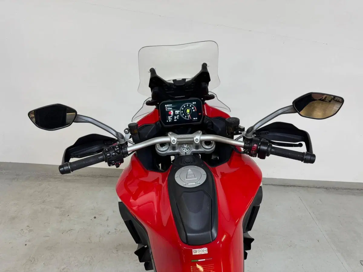 Ducati Multistrada V4 S (2021 - 24) (5)