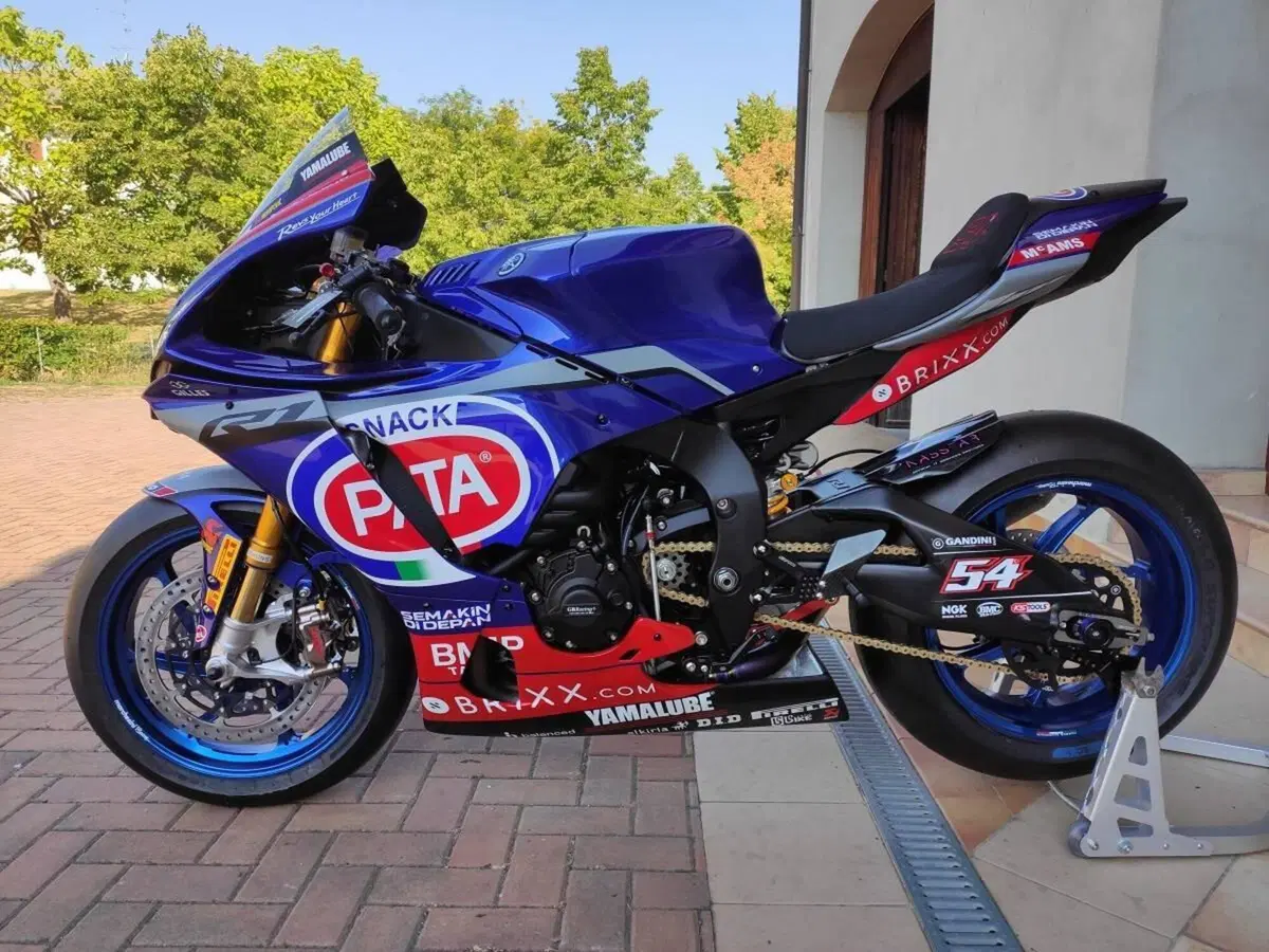 Yamaha YZF R1 Toprak Replica (2022)