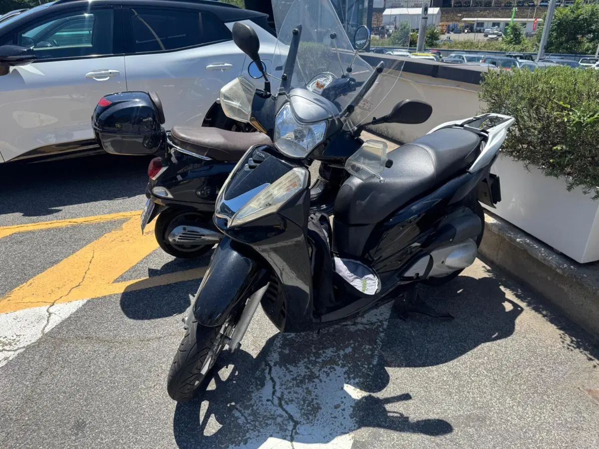 Honda SH 300 i (2011 - 14) (2)