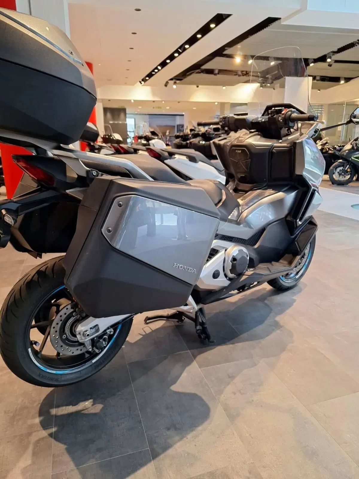Honda Forza 750 DCT Travel (2021 - 24) (4)