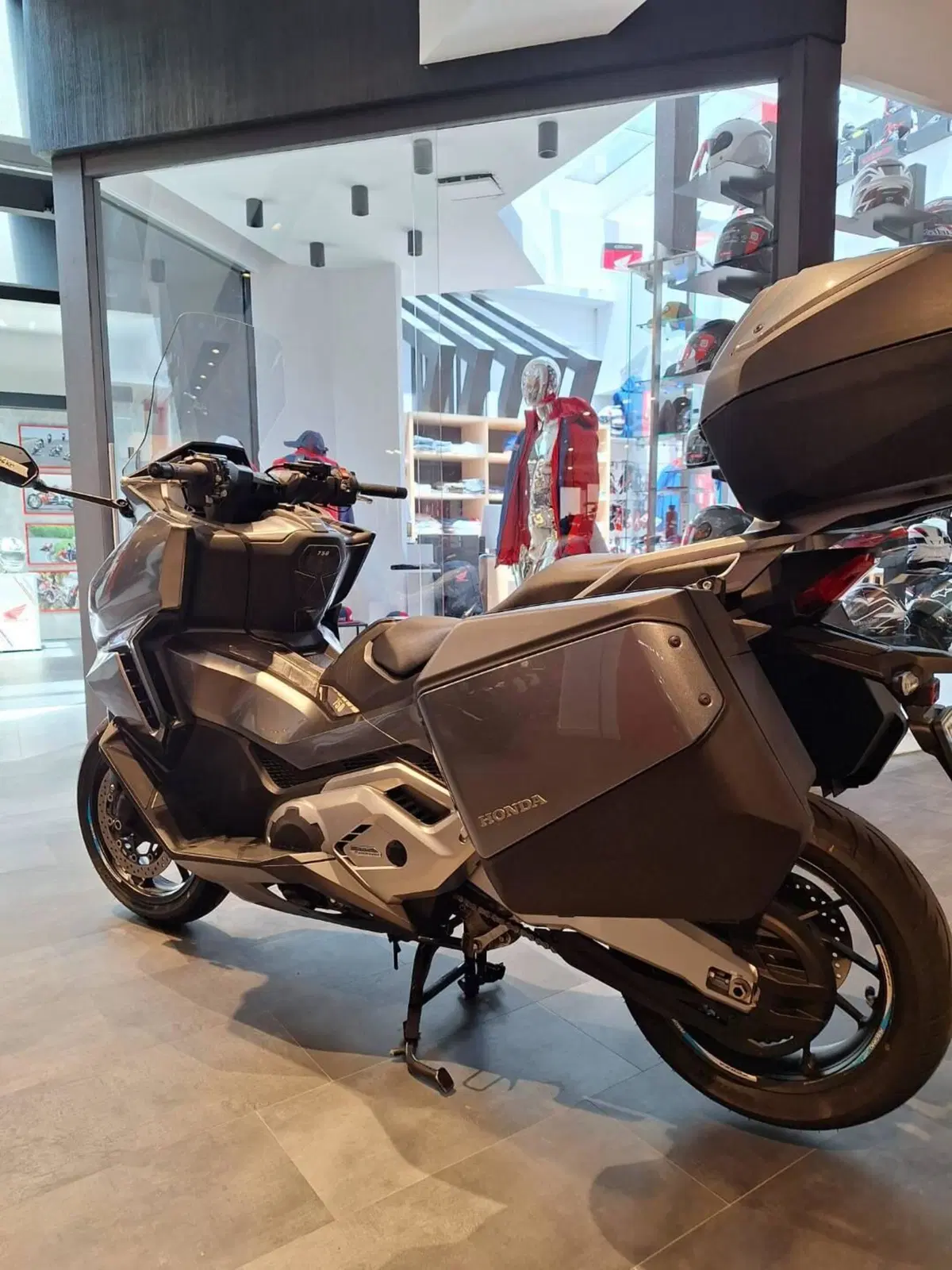 Honda Forza 750 DCT Travel (2021 - 24) (8)