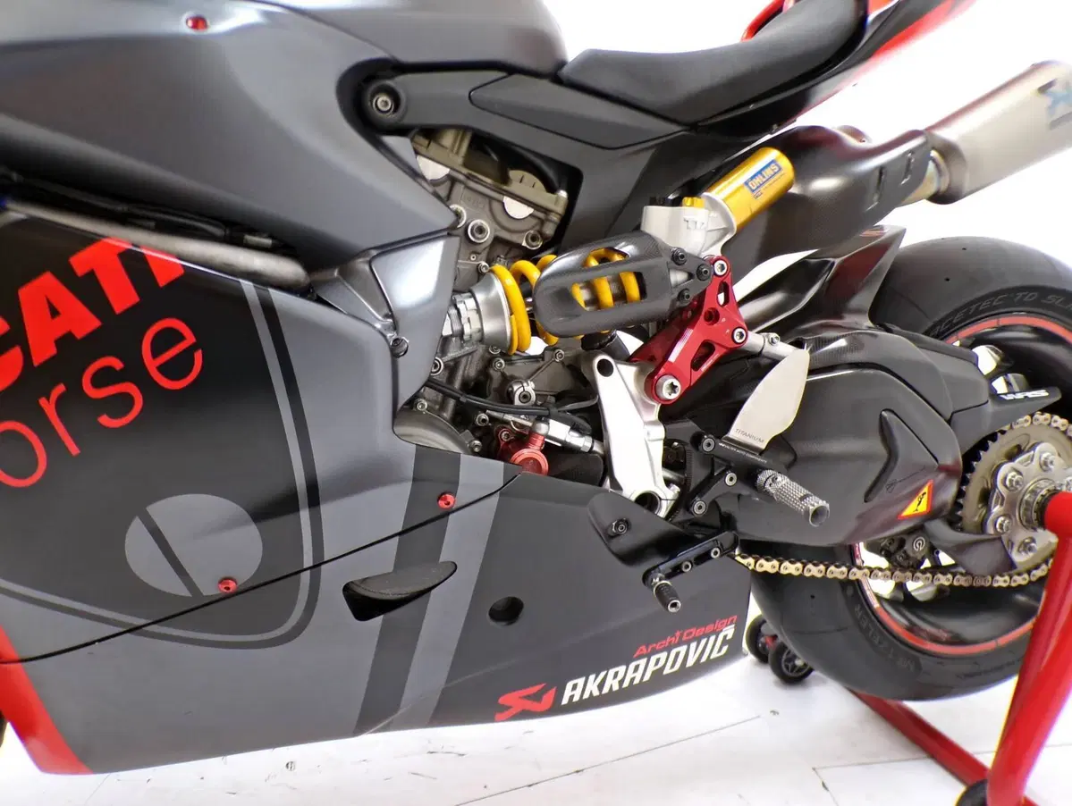 Ducati 1299 Panigale S (2015 - 18) (8)