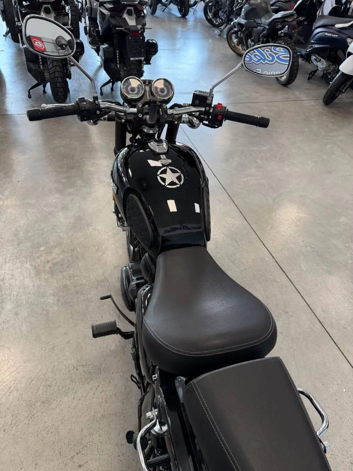 Benelli Imperiale 400 (2021 - 25) (4)
