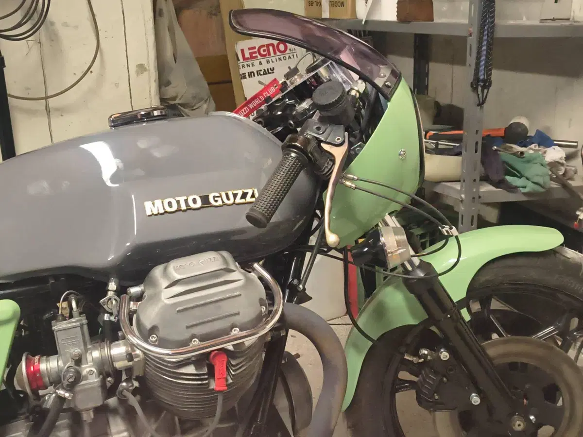 Moto Guzzi 1000 SP (3)