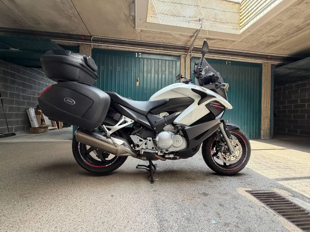 Honda Crossrunner ABS (2010 - 14)