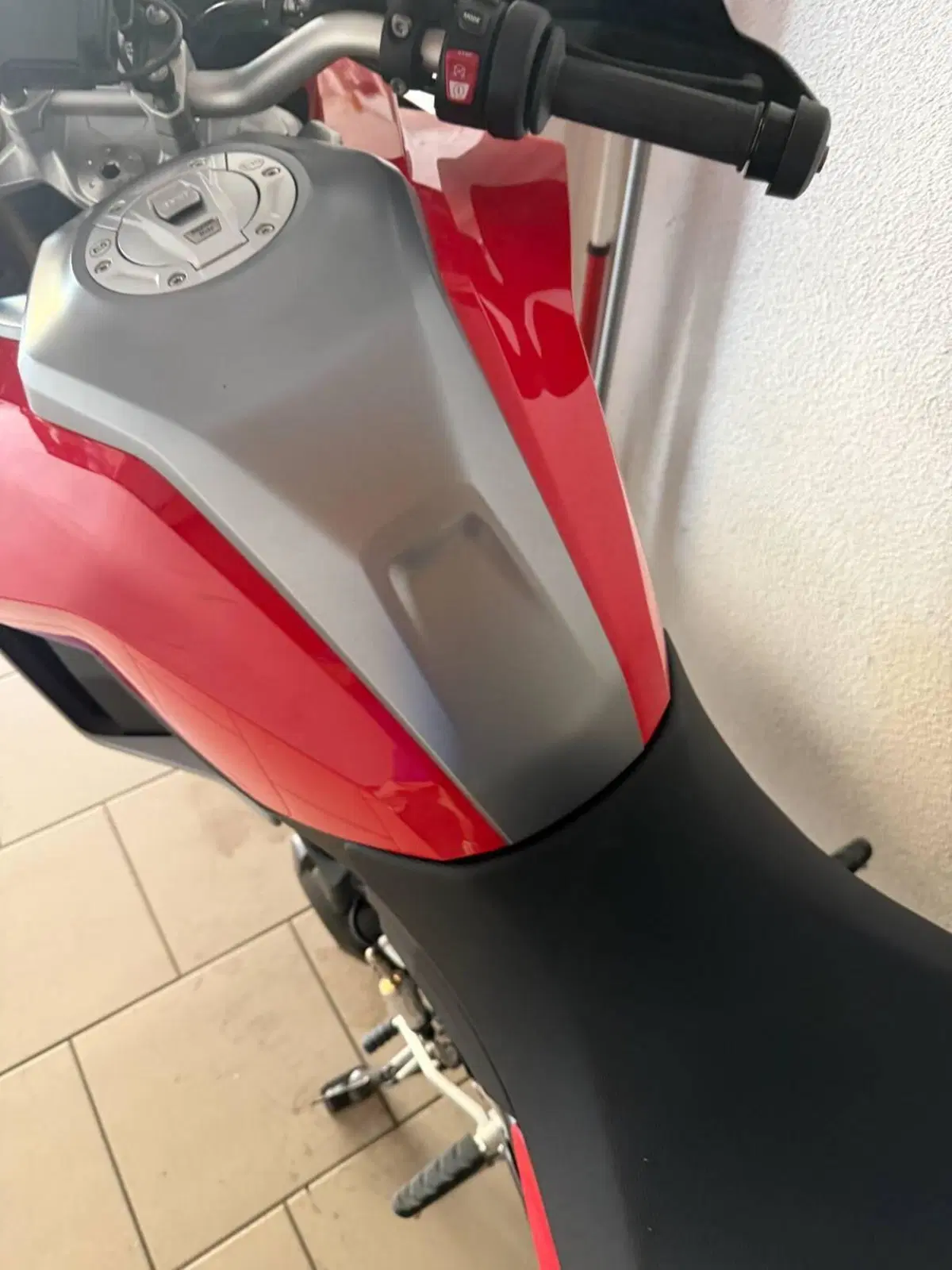 Bmw F 900 XR (2020 - 24)